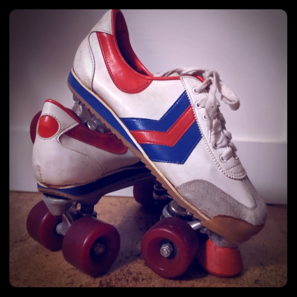 Vintage sneaker roller skates